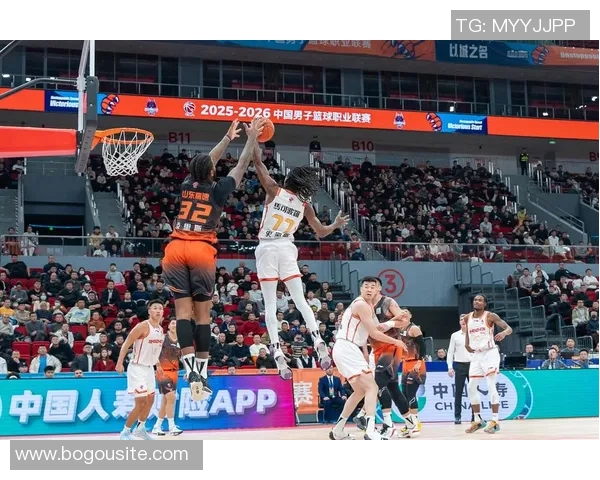 王浩然谈现代篮球风格强调快速反击与高效得分40分钟赛制提升比赛观赏性